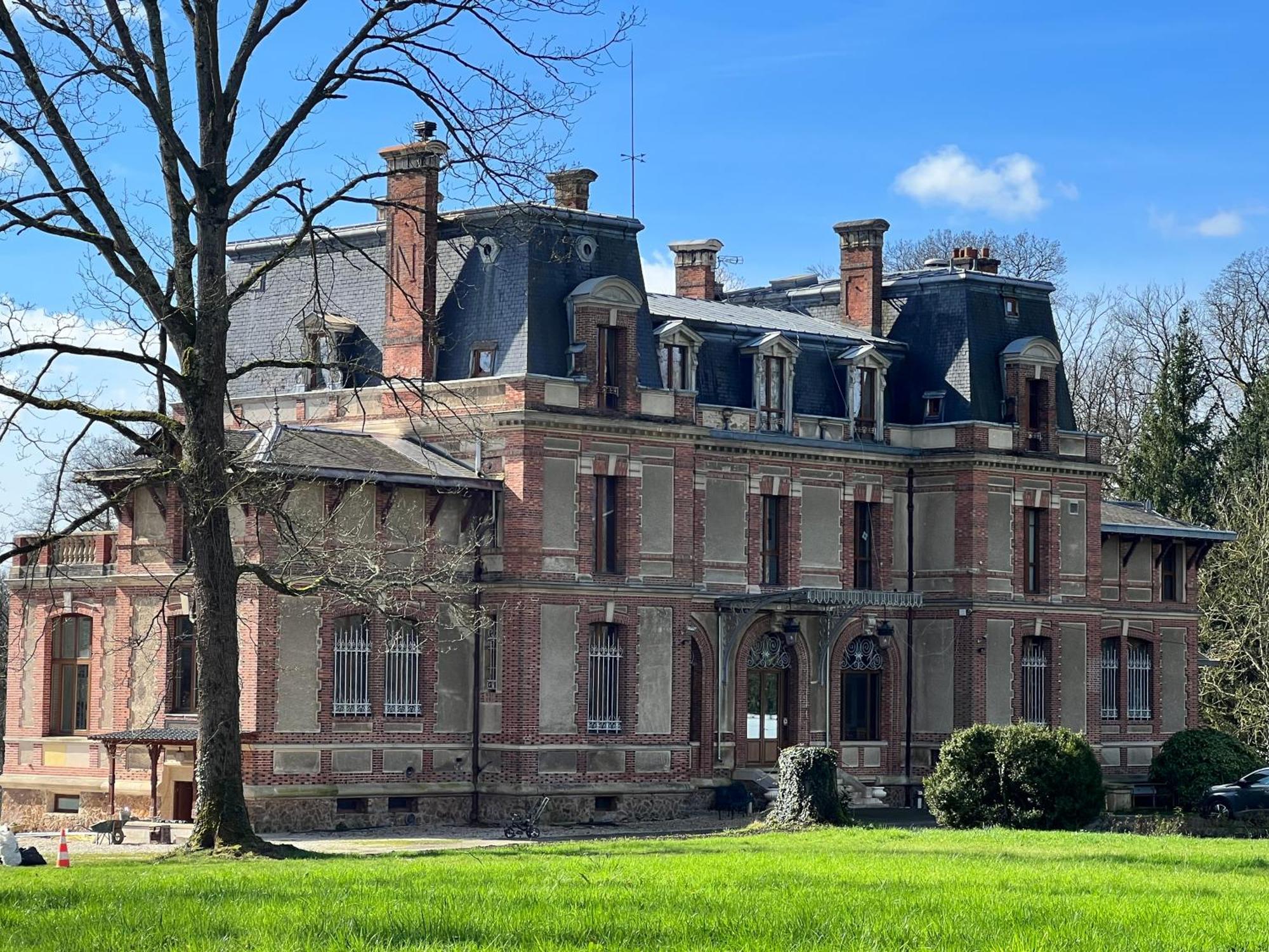 Chateau De Crenille Chaumes-en-Brie Exterior photo